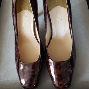 COLE HAAN Tortoise Patent Heel